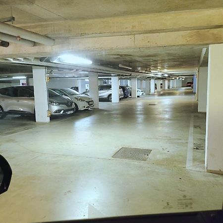 III Appart 2 Pieces, Neuf 200 M De Gare Parking Netflix Evry Courcouronnes Exterior foto