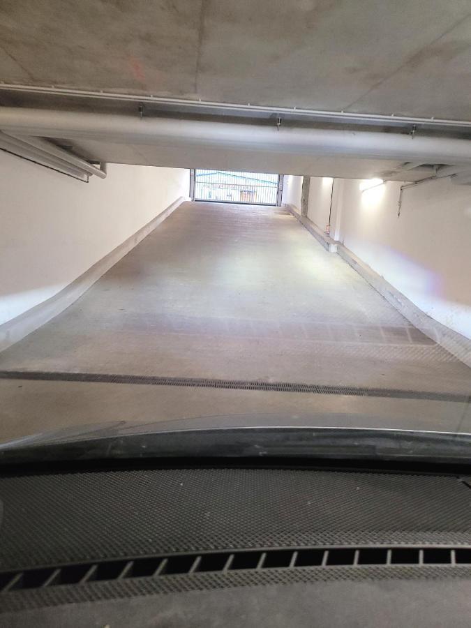 III Appart 2 Pieces, Neuf 200 M De Gare Parking Netflix Evry Courcouronnes Exterior foto